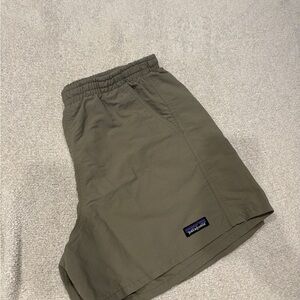 Patagonia woman’s Olive Shorts